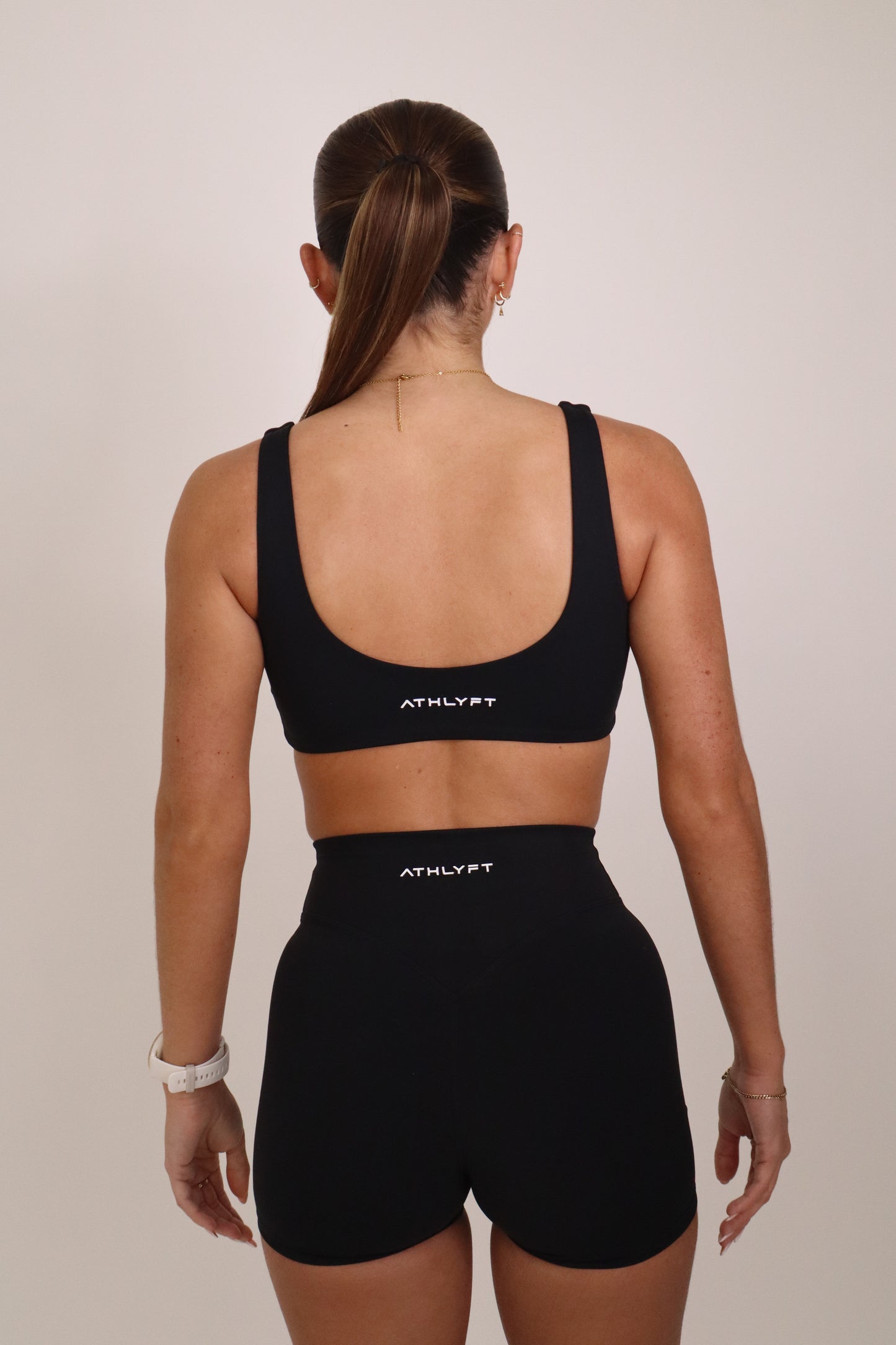 Cloudflow Low Back Bra - True Black