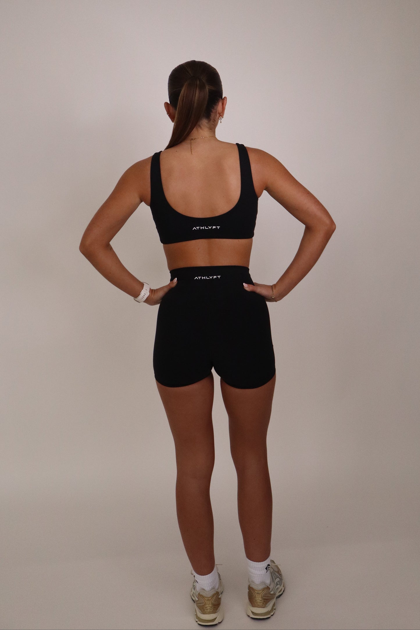 Cloudflow Shorts - True Black