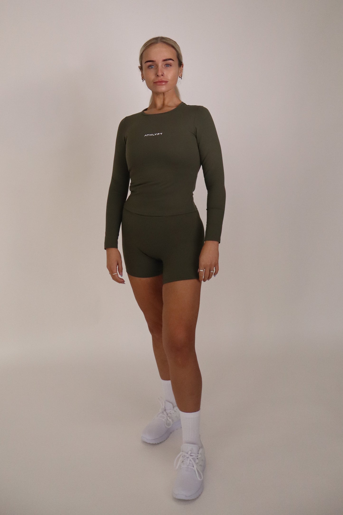 Cloudflow Shorts - Classic Khaki