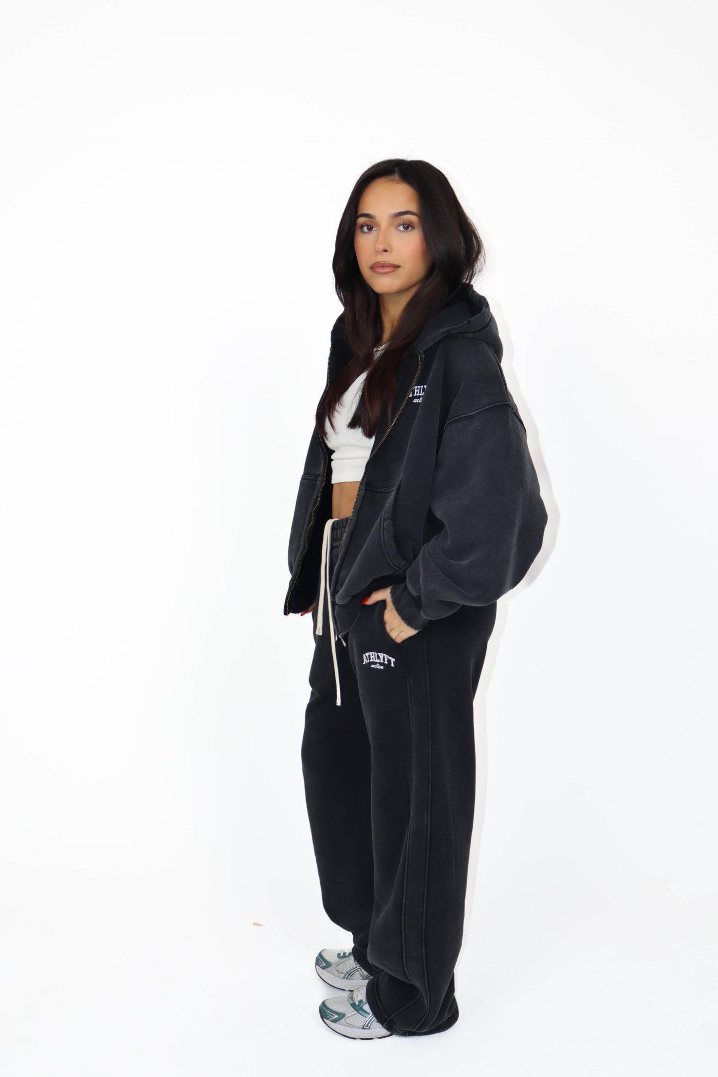 Stonewash Oversized Heavyweight Wide-Leg Jogger - Washed Black