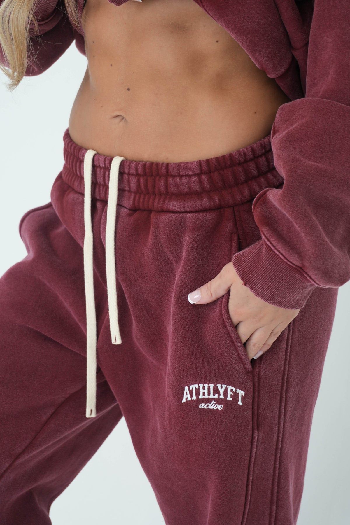 Stonewash Oversized Heavyweight Wide-Leg Jogger - Vintage Red