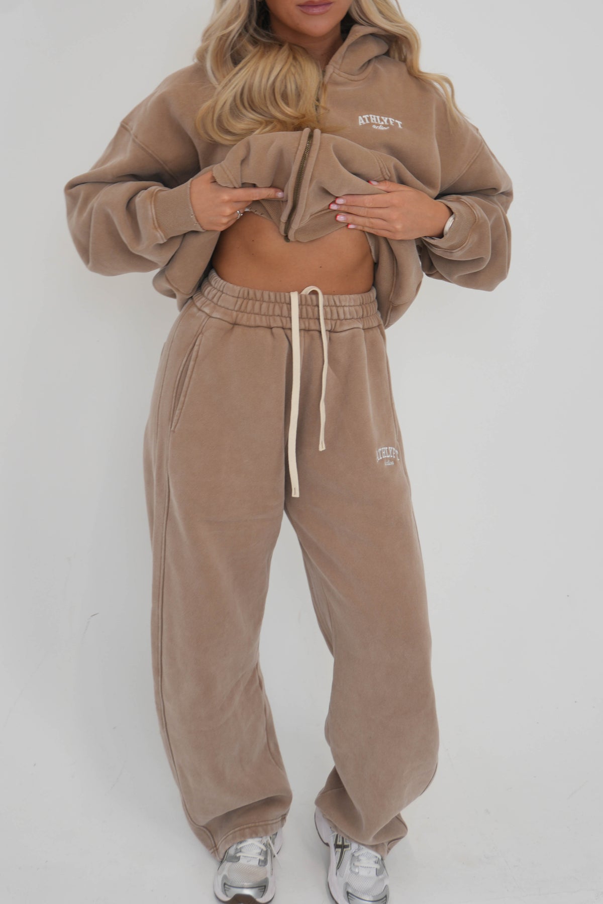 Stonewash Oversized Heavyweight Wide-Leg Jogger - Sandstone