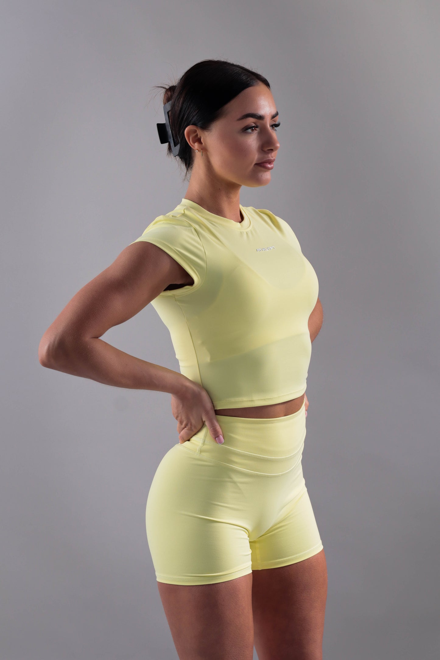 Litelift High Waisted Shorts 6" - Butter Yellow
