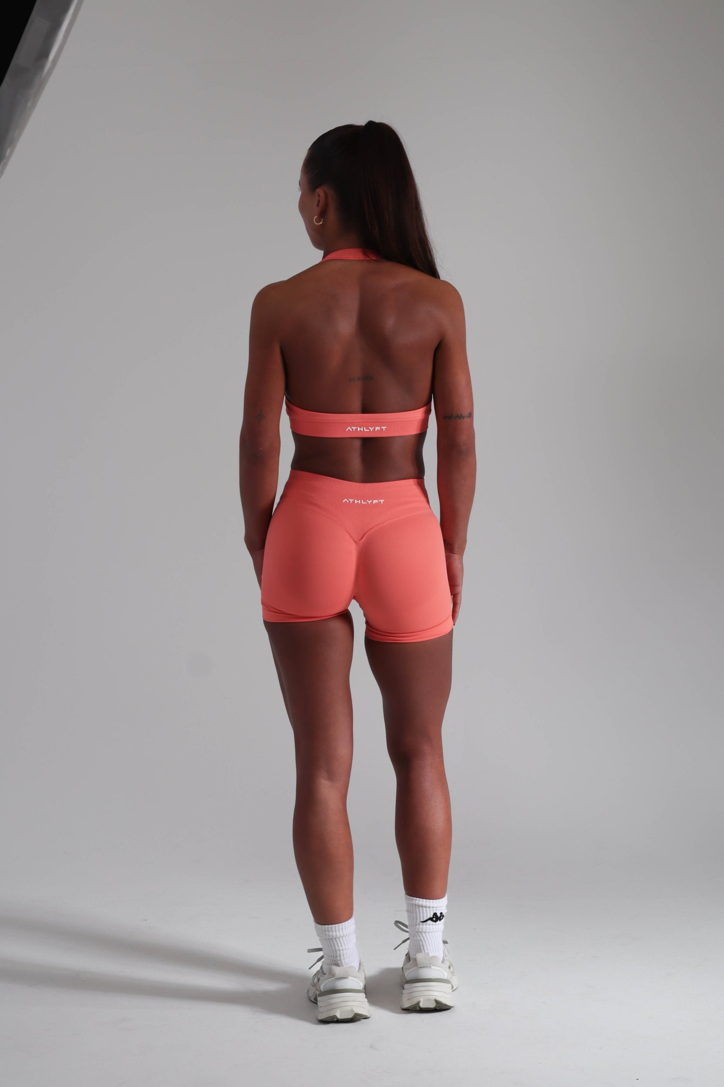 Core Shorts - Coral