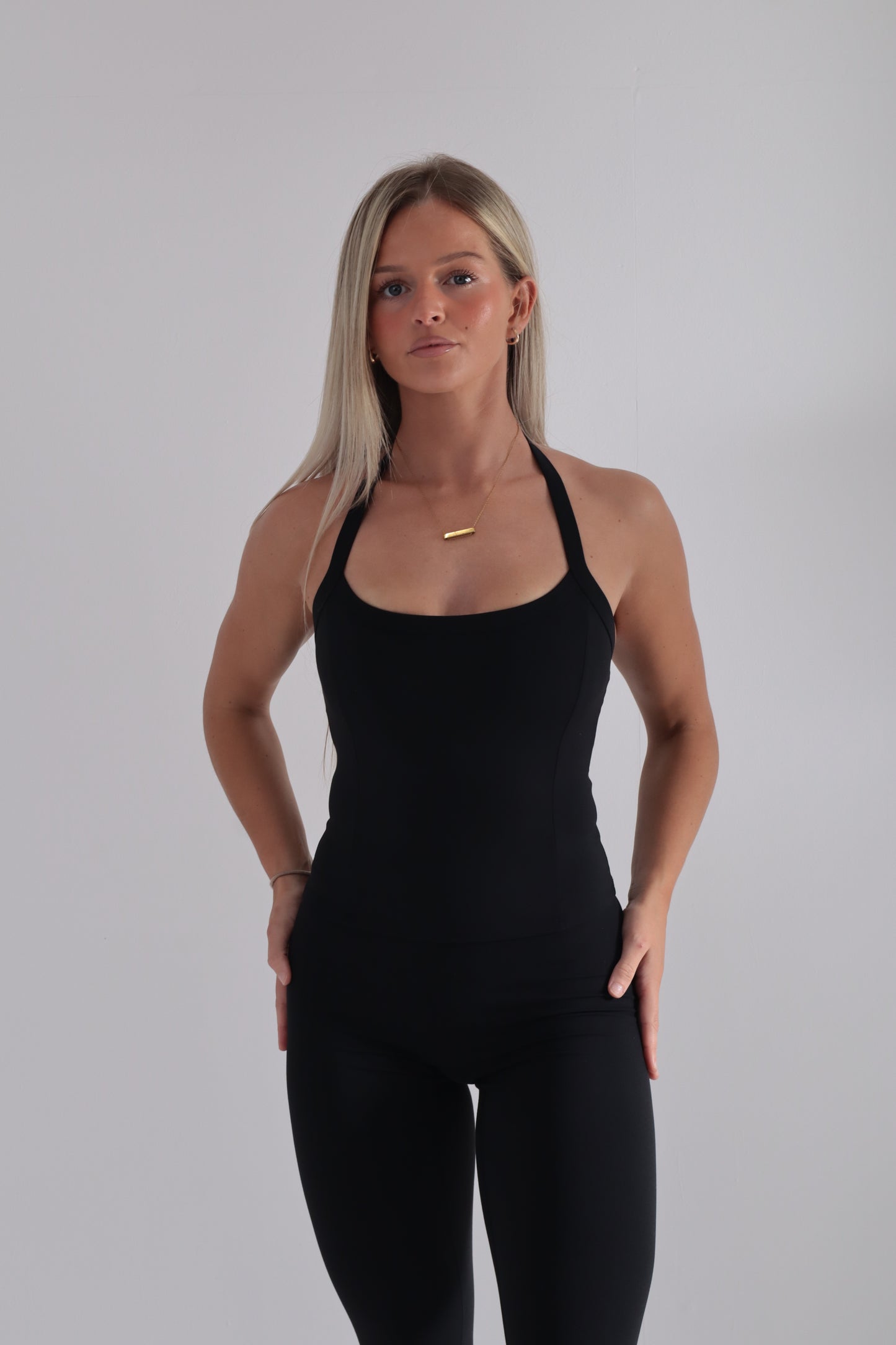 Cloudflow Halter Vest - True Black
