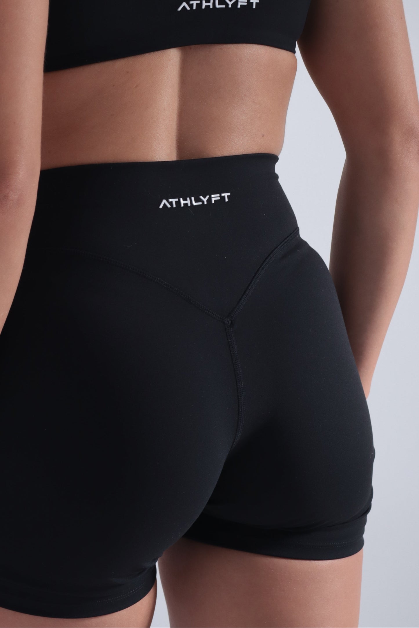 Cloudflow Shorts - True Black