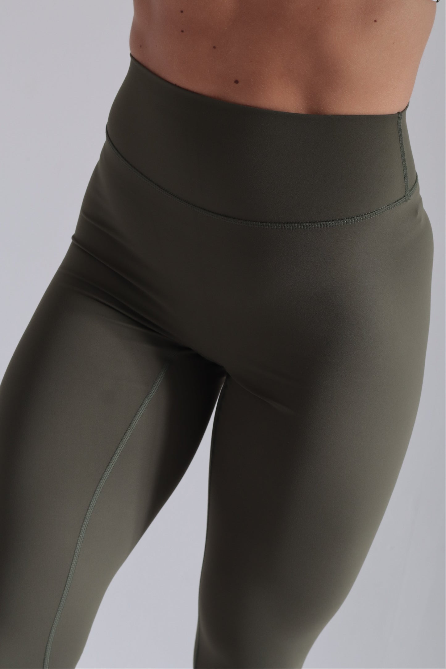 Cloudflow Leggings - Classic Khaki